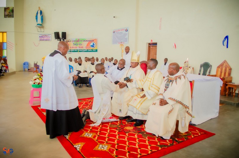 Kenya: Ordinazione sacerdotale di Harrison Nyaga Kariuki -  27622