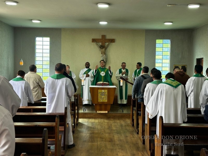 Brasile Sud: Ritiri spirituali per i religiosi della Provincia di Nostra Signora dell'Annunciazione -  27633