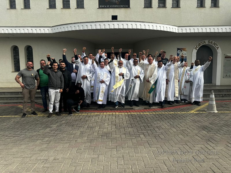 Brasile Sud: Ritiri spirituali per i religiosi della Provincia di Nostra Signora dell'Annunciazione -  27642