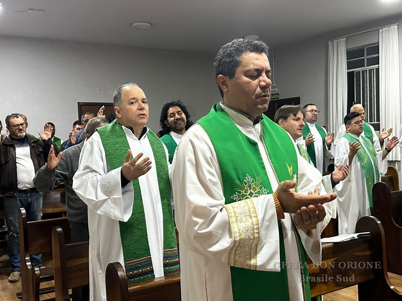 Brasile Sud: Ritiri spirituali per i religiosi della Provincia di Nostra Signora dell'Annunciazione -  27645
