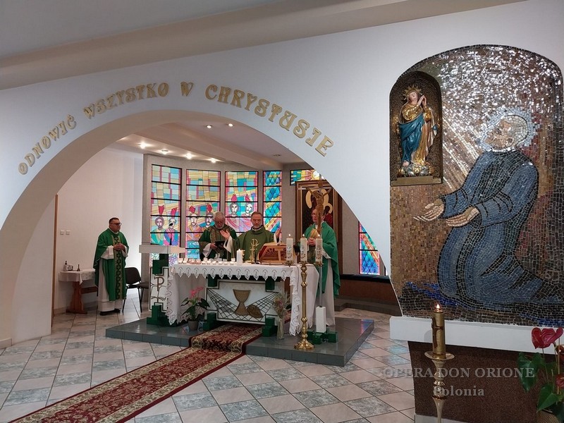 Polonia: La consacrazione perpetua di quattro giovani dell'Istituto Secolare Orionino  -  27711