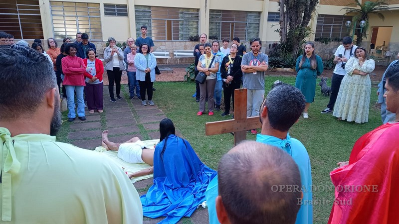 Brasile Sud: Laici e giovani orionini in ritiro a Cotía -  27901