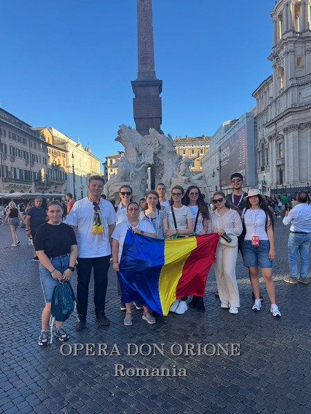 Sulle orme di Don Orione: Il Giubileo dei Giovani a Tortona e Roma, giorni di grazia e benedizione -  27933
