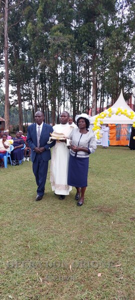 Kenya: La Delegazione “Nostra Signora del Rosario” ha un nuovo sacerdote -  27959