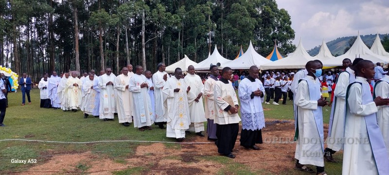 Kenya: La Delegazione “Nostra Signora del Rosario” ha un nuovo sacerdote -  27960