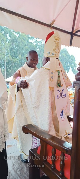 Kenya: La Delegazione “Nostra Signora del Rosario” ha un nuovo sacerdote -  27968