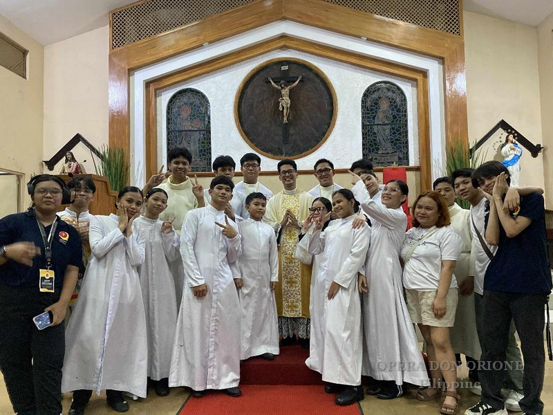 Filippine: Due nuovi sacerdoti nella Delegazione “Mary's Immaculate Conception”  -  28059