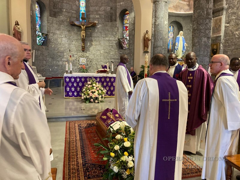 Da Genova a Bonoua, l'omaggio a Don Angelo Primo Girolami -  28074