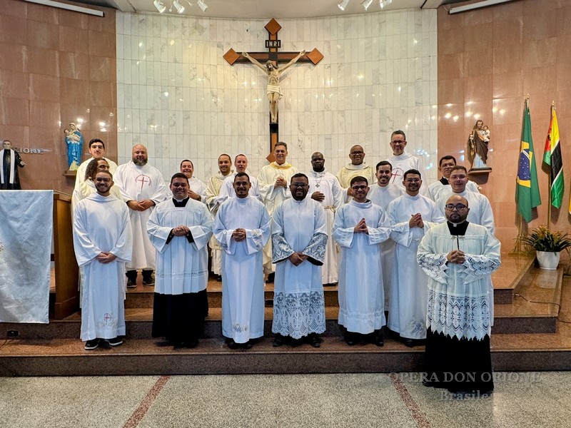 Brasile: La Professione perpetua dei chierici Gito Joao Jorge e Rubens Soares Siqueira -  28133