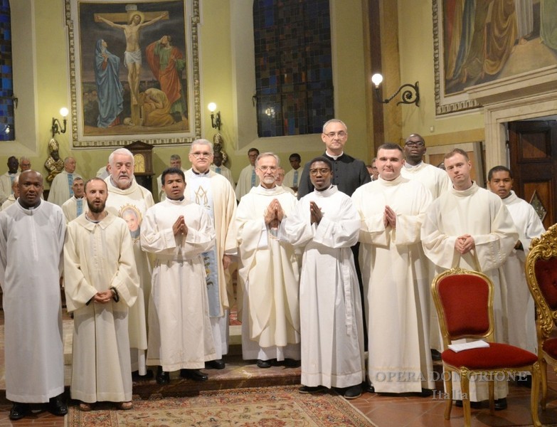 Le Professioni religiose nella Congregazione dei Figli della Divina Provvidenza -  28155