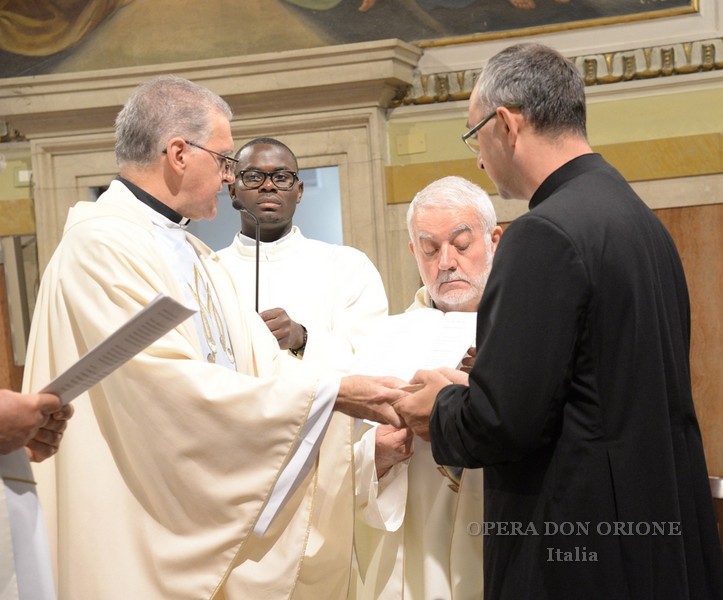 Le Professioni religiose nella Congregazione dei Figli della Divina Provvidenza -  28157