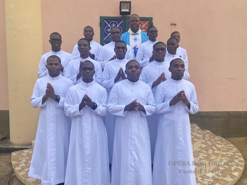 Le Professioni religiose nella Congregazione dei Figli della Divina Provvidenza -  28160