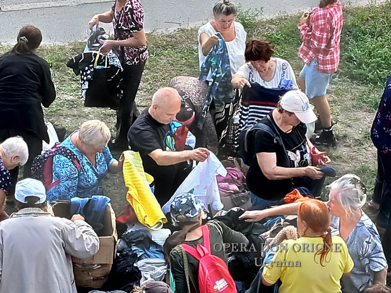 Ucraina - Semi di speranza: azioni di carità in tempo di guerra -  28218
