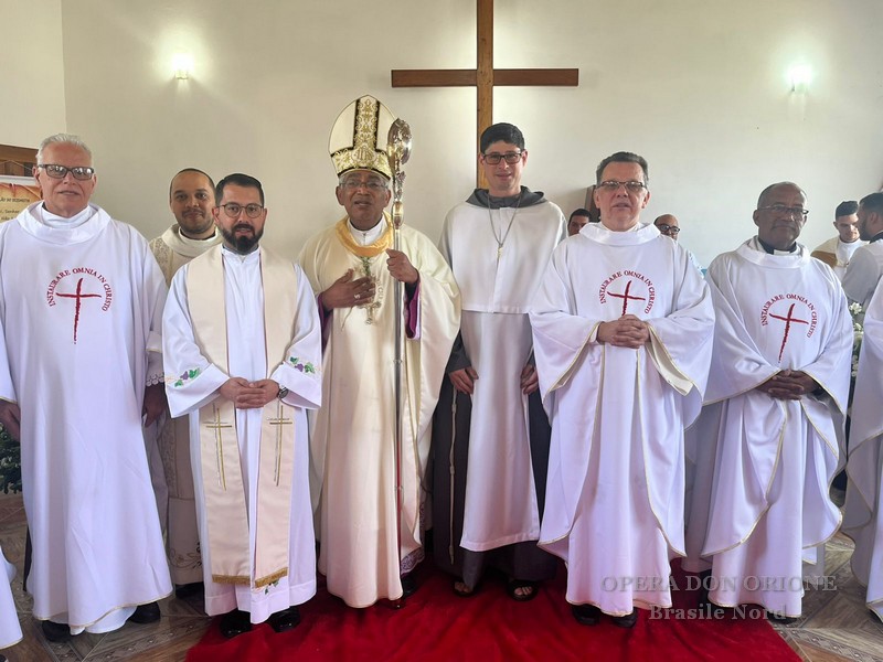 Brasile Nord: I voti perpetui di Fra Francisco nel silenzio dell'eremo di Valença -  28343