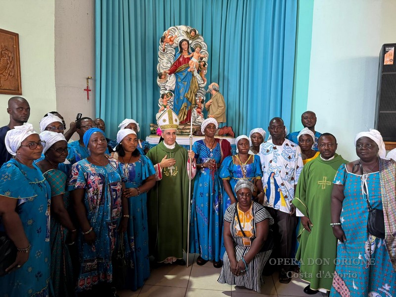 Costa d'Avorio: Il Nunzio Apostolico visita il Santuario “Notre Dame de la Garde” di Bonoua -  28397