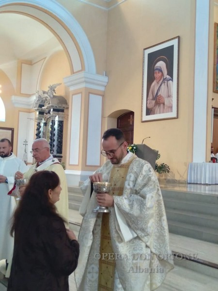 Albania: Bardhaj accoglie Don Dritan Boka, nuovo sacerdote della famiglia orionina -  28443