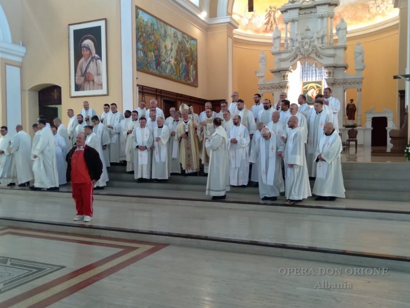 Albania: Bardhaj accoglie Don Dritan Boka, nuovo sacerdote della famiglia orionina -  28448