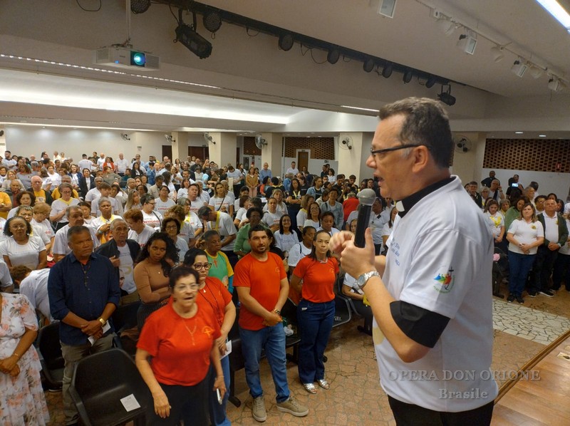 Brasile: La Famiglia Orionina in pellegrinaggio al Santuario di Aparecida -  28524