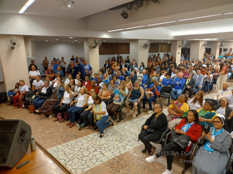 Brasile: La Famiglia Orionina in pellegrinaggio al Santuario di Aparecida -  28529