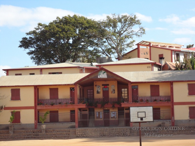 Madagascar: Il Liceo San Luigi Orione, 23 anni di formazione, carità e futuro -  28534