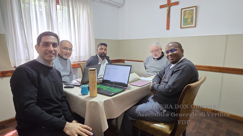 Alzarsi e seguire: la sesta giornata assembleare disegna i prossimi passi -  28688