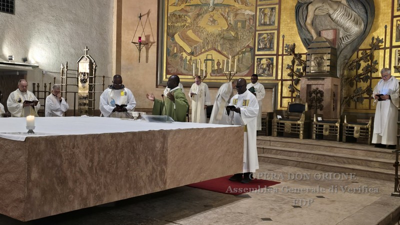 Alzarsi e seguire: la sesta giornata assembleare disegna i prossimi passi -  28689