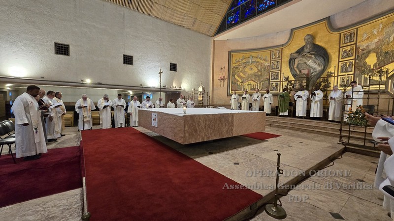 Alzarsi e seguire: la sesta giornata assembleare disegna i prossimi passi -  28694