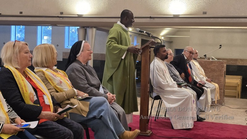 Alzarsi e seguire: la sesta giornata assembleare disegna i prossimi passi -  28706