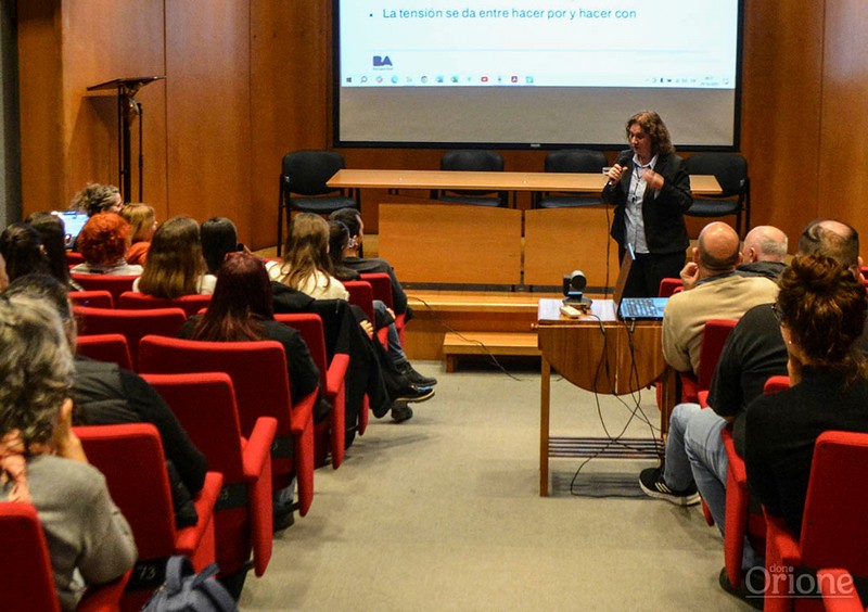 Argentina - Cura e supporto: un dialogo essenziale per la vita comunitaria -  28718