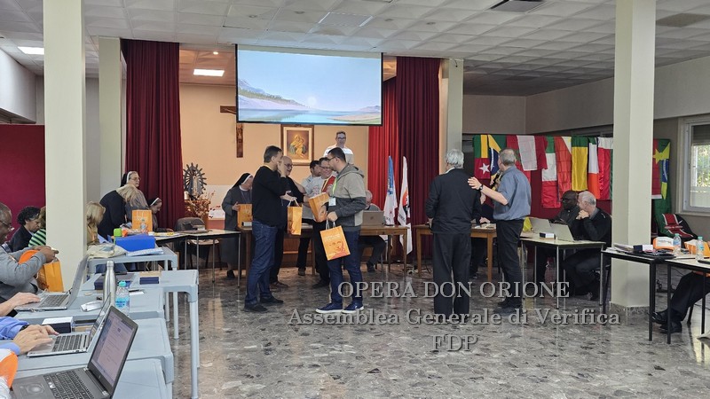 Settima giornata dell'Assemblea Generale: la gioia di ritrovarci come Famiglia Carismatica -  28721