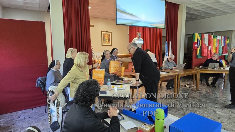 Settima giornata dell'Assemblea Generale: la gioia di ritrovarci come Famiglia Carismatica -  28734