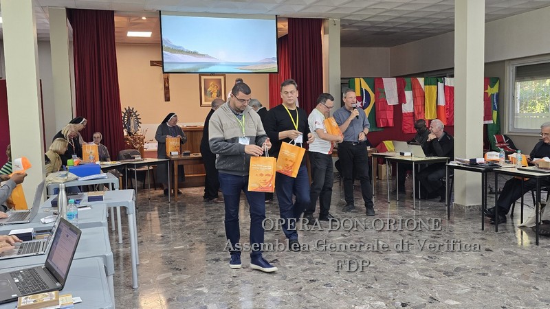 Settima giornata dell'Assemblea Generale: la gioia di ritrovarci come Famiglia Carismatica -  28743