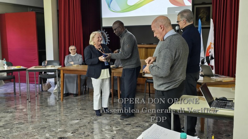 Settima giornata dell'Assemblea Generale: la gioia di ritrovarci come Famiglia Carismatica -  28751