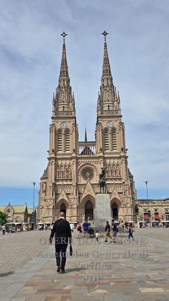 Pellegrini al Santuario di Luján, dove tutto è cominciato - L'ottavo giorno dell'Assemblea Generale -  28765