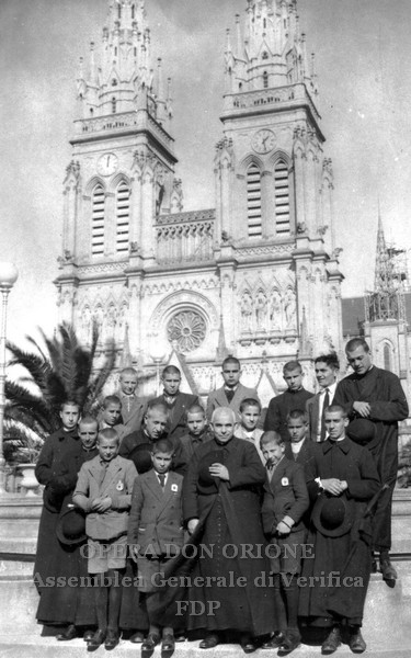 Pellegrini al Santuario di Luján, dove tutto è cominciato - L'ottavo giorno dell'Assemblea Generale -  28769
