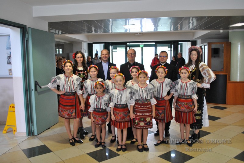 Romania: Visita del Nunzio Apostolico al Centro Don Orione di Bucarest -  28806