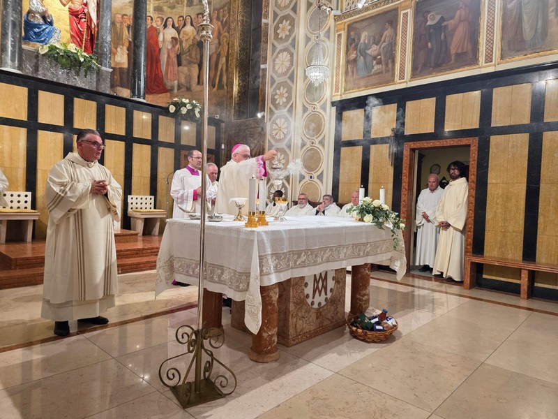 Italia: A Paternò l'ordinazione diaconale di Fratel Salvatore Latina -  28822