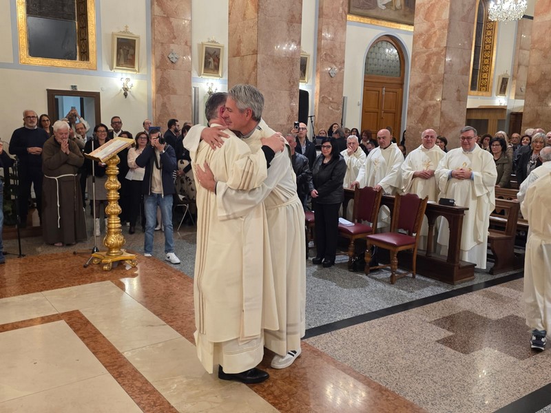 Italia: A Paternò l'ordinazione diaconale di Fratel Salvatore Latina -  28825