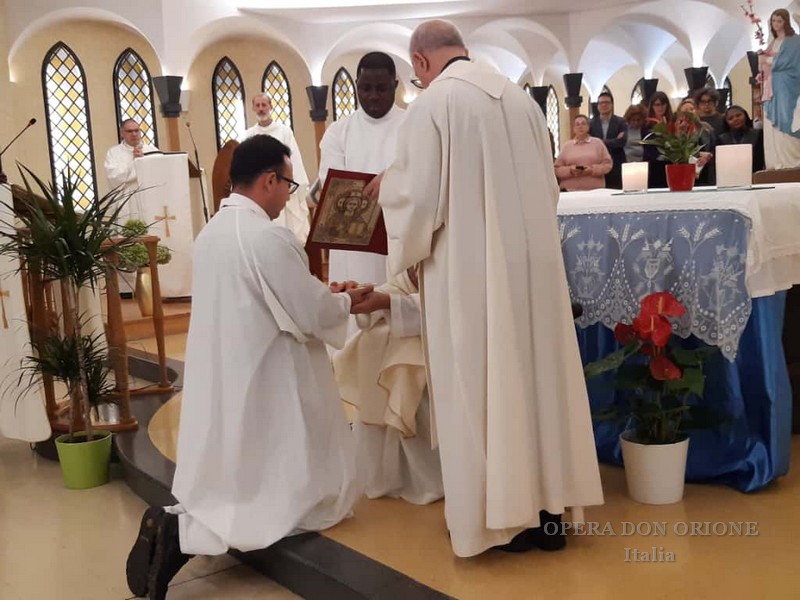 Maria, Madre della Divina Provvidenza, guida e modello di fiducia -  28842