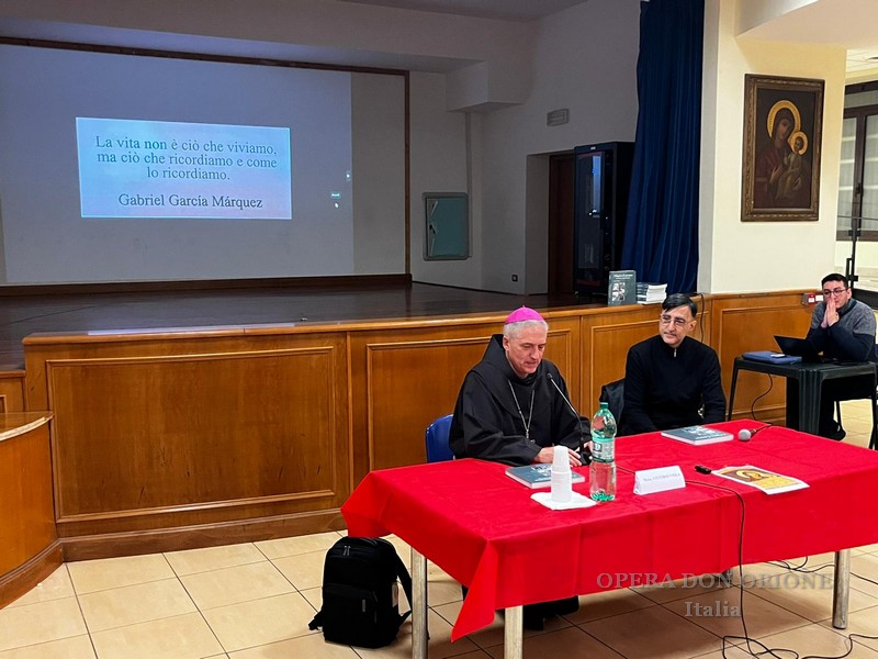 Roma: Mons. Viola celebra Don Orione e benedice a Ognissanti la Casa di Accoglienza  -  28845