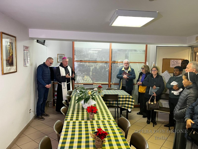 Roma: Mons. Viola celebra Don Orione e benedice a Ognissanti la Casa di Accoglienza  -  28847