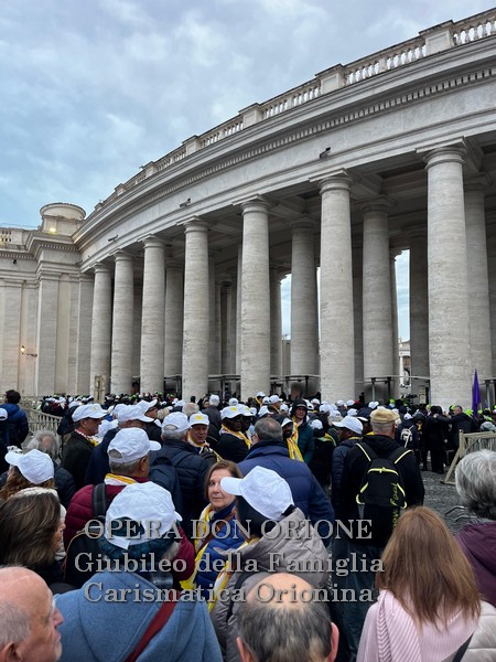 La Famiglia Carismatica Orionina incontra Papa Leone XIV -  28875