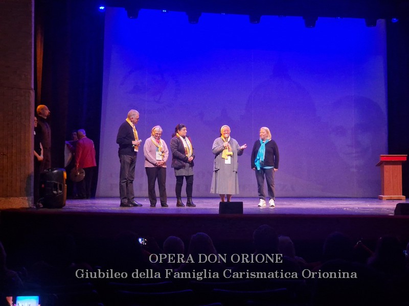 Giubileo della Famiglia Carismatica Orionina: Pomeriggio di festa al Teatro Orione -  28911