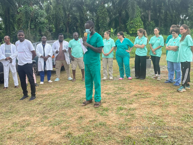 Camerun - Sanità e solidarietà: successo della campagna medica a Djoum -  28989
