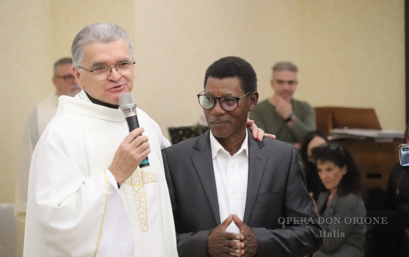 Roma - Ordinati tre nuovi Diaconi nella parrocchia Mater Dei  -  29063