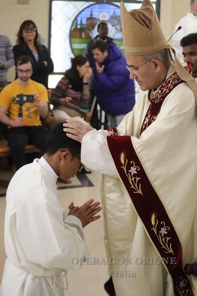 Roma - Ordinati tre nuovi Diaconi nella parrocchia Mater Dei  -  29066