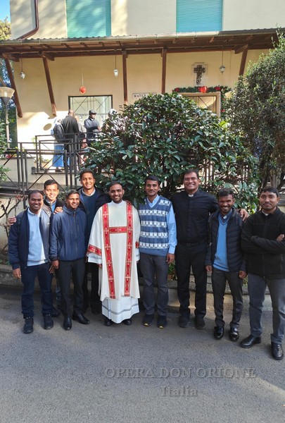 Roma - Ordinati tre nuovi Diaconi nella parrocchia Mater Dei  -  29074