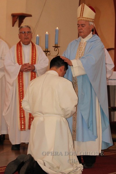   Cile: L'ordinazione diaconale di Sebastián Vega Selaive a Santiago del Cile. -  29077