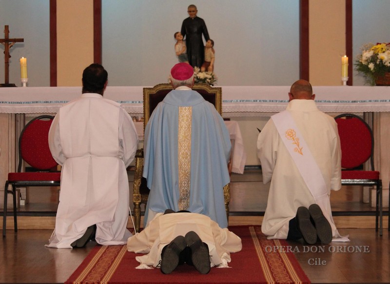   Cile: L'ordinazione diaconale di Sebastián Vega Selaive a Santiago del Cile. -  29081