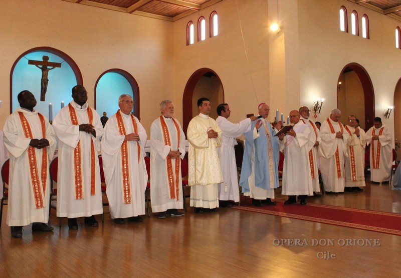   Cile: L'ordinazione diaconale di Sebastián Vega Selaive a Santiago del Cile. -  29088